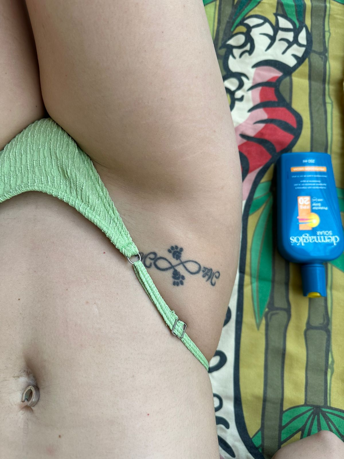 imagen de bikini numero 2